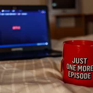 vpn services Netflix streaming watching netflix on laptop streaming red just one more episode mug 